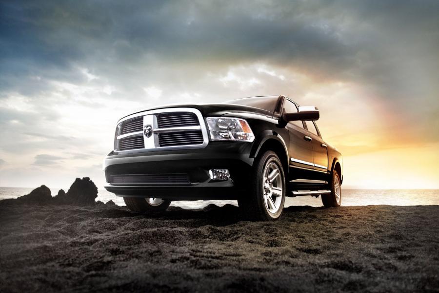  Dodge Ram 1500 Laramie Limited Crew Cab 2012 года  (фото 5 из 9)